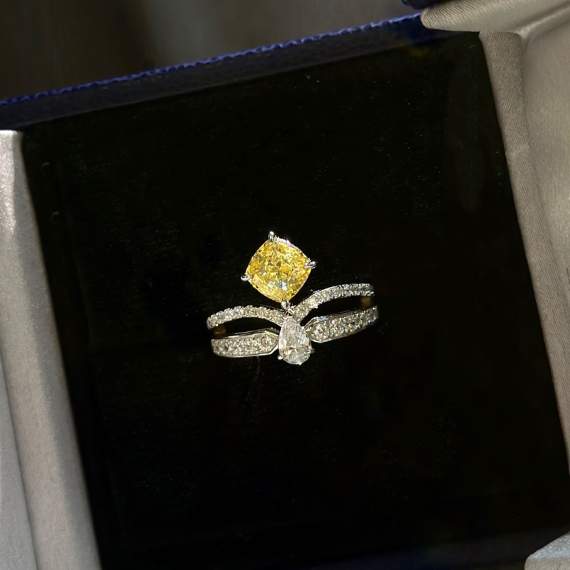 CHAUMET